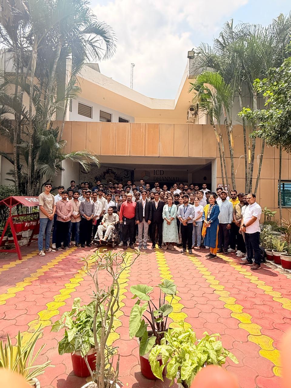 GTH practical-training batch at the ICD Dhannad port visit